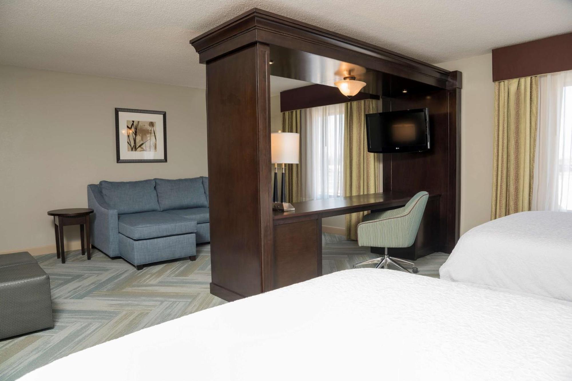 Hampton Inn Detroit Roseville Clinton Township Экстерьер фото